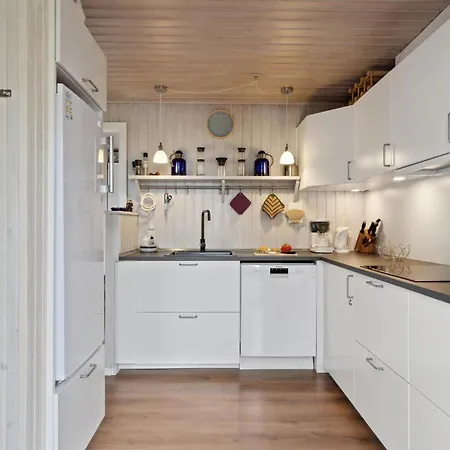 3 Bedroom Lovely Home In Assens *