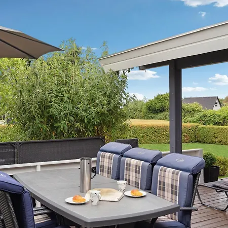 Assens With A Fireplace 03 *